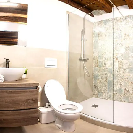 Al 18 Гостевой дом 3*